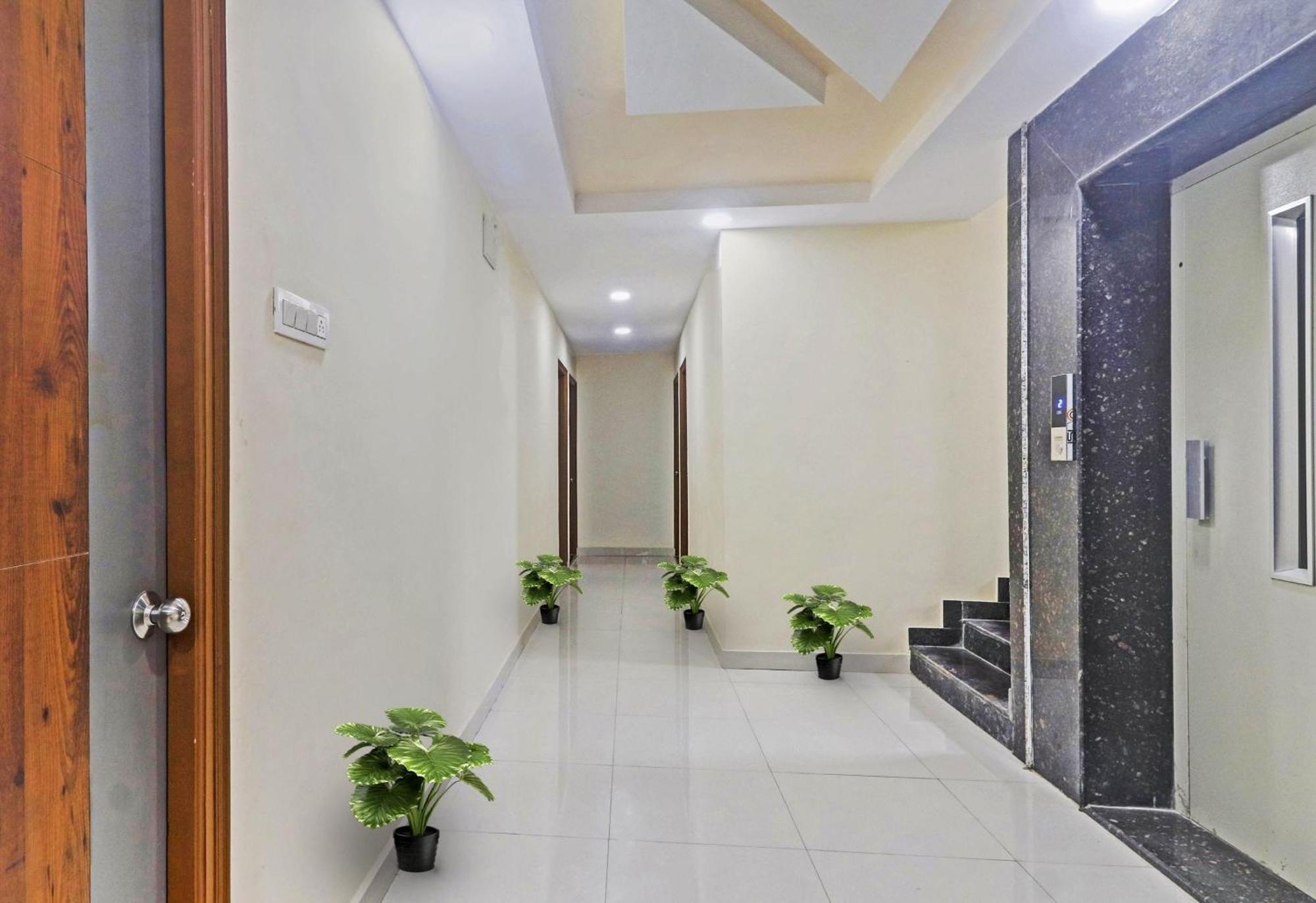 Super Hotel O Qualia Pride Financial District Gachibowli Экстерьер фото